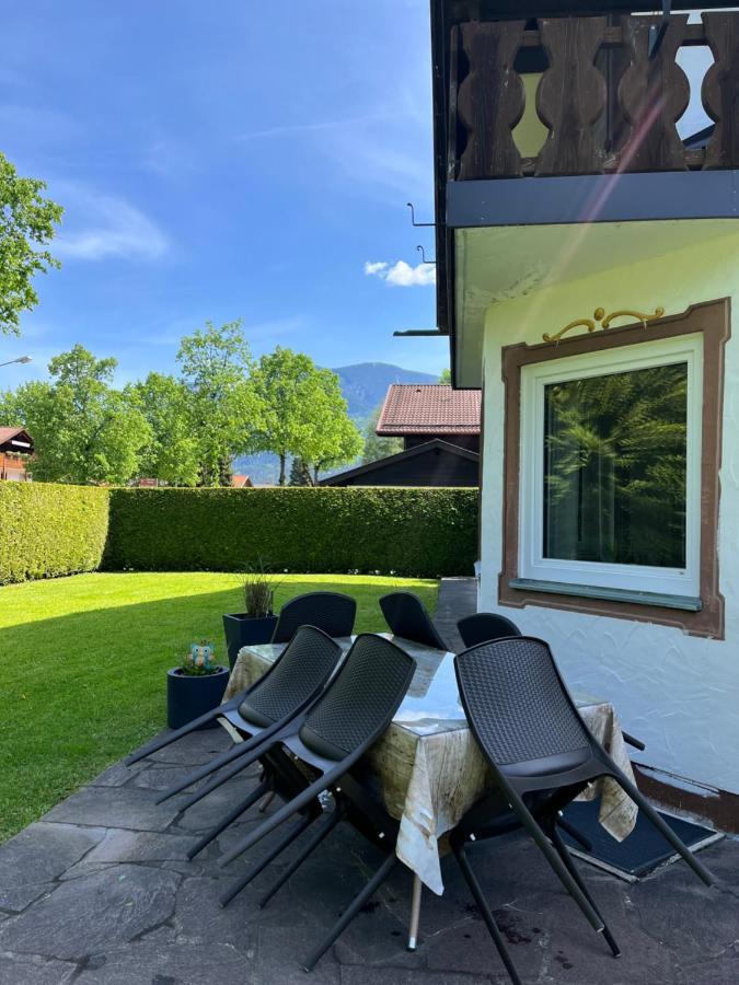 Doppelhaushaelfte Zugspitzblick Mit Privatem Garten Garmisch-Partenkirchen Exterior photo